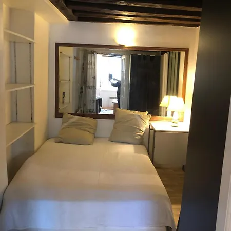 Apartment Musee D'orsay, Louvres, Bord De Seine. *